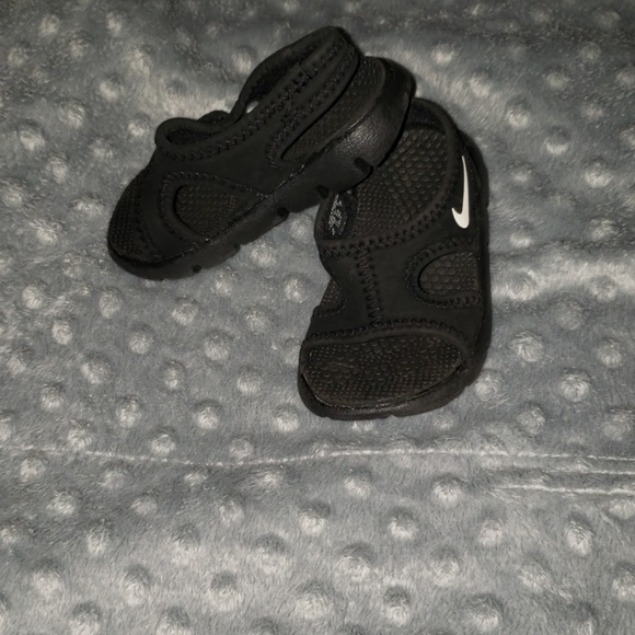 nike sunray 9 sandals